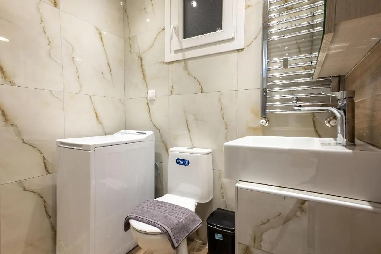 F & B Collection - Close To Seaside Boardwalk Thessaloniki Apartment